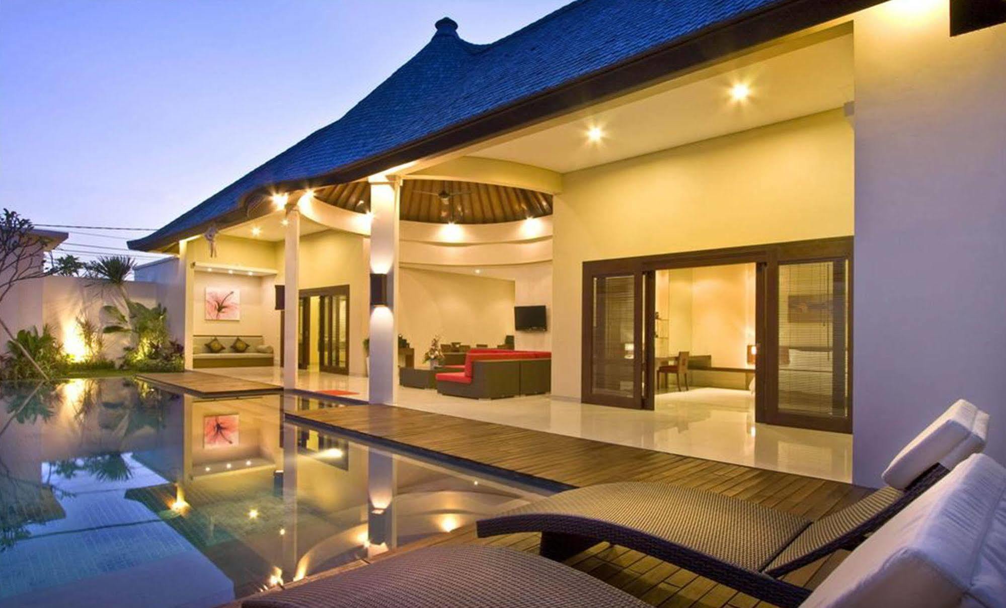 Oval Villa Bali Seminyak  Exterior photo